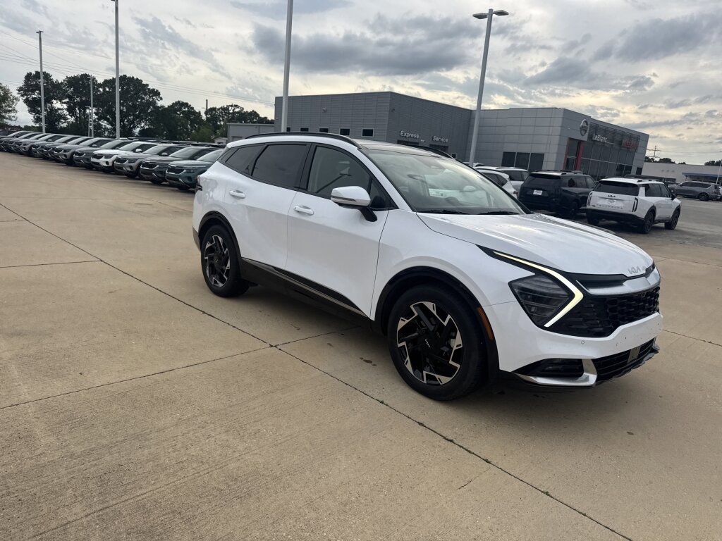 Certified 2024 Kia Sportage SX FWD image 10