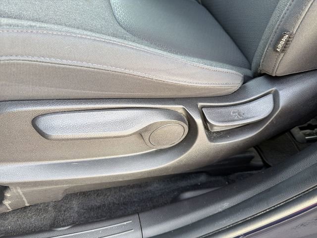 Used 2023 Kia Carnival LX FWD image 14