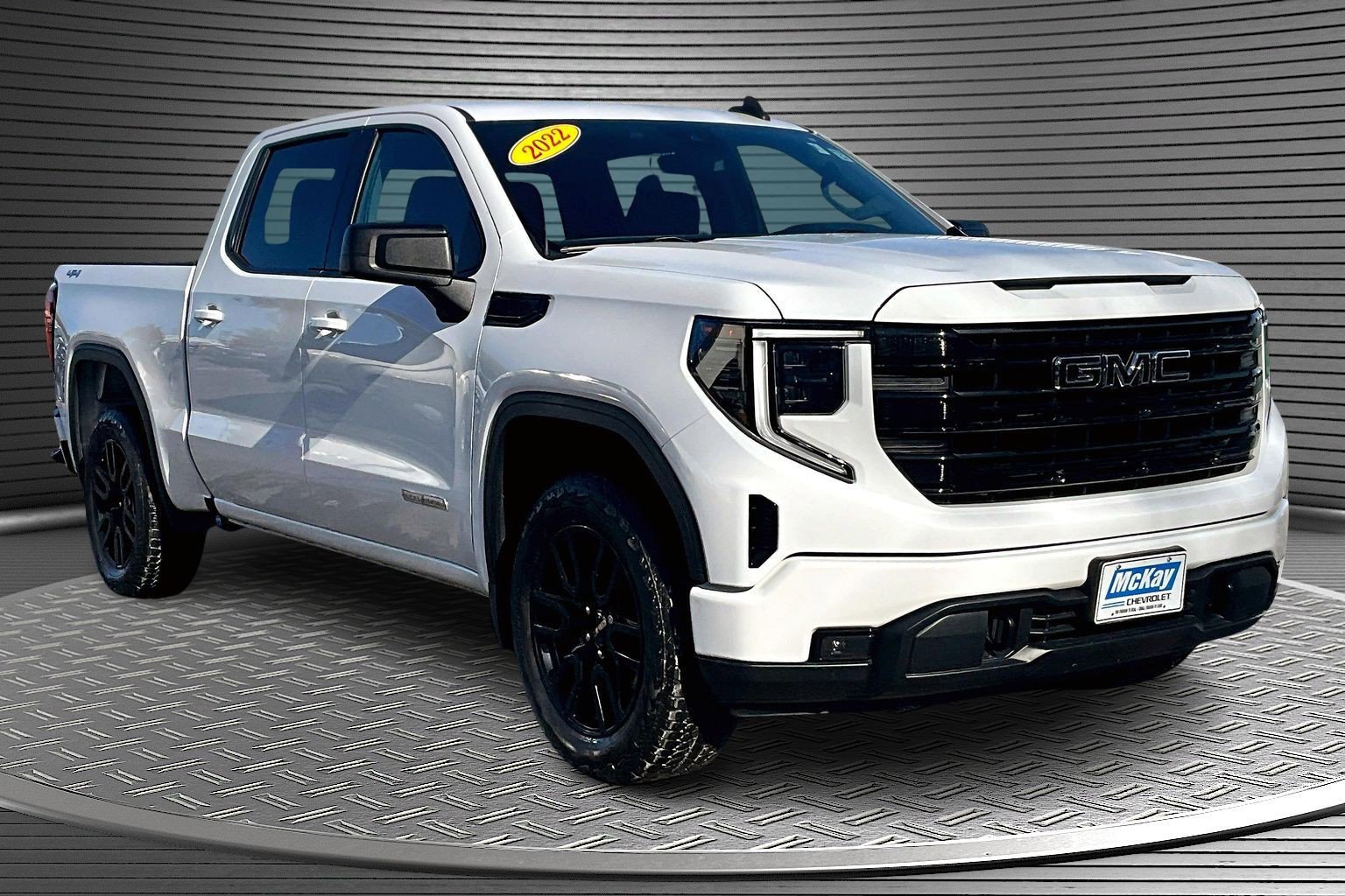 Used 2022 GMC Sierra 1500 Elevation image 1