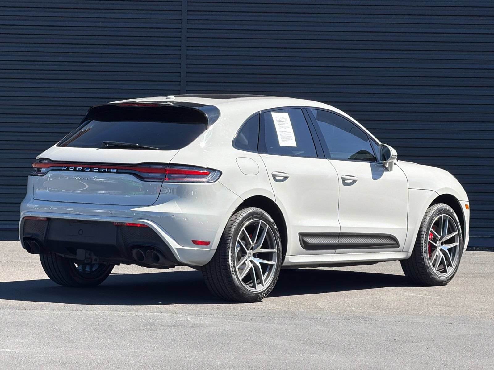 Certified 2023 Porsche Macan S AWD/4WD image 9
