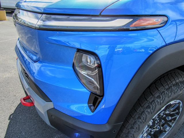 New 2026 Chevrolet Silverado EV Trail Boss image 11