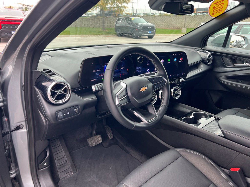Used 2024 Chevrolet Blazer EV LT AWD/4WD image 18