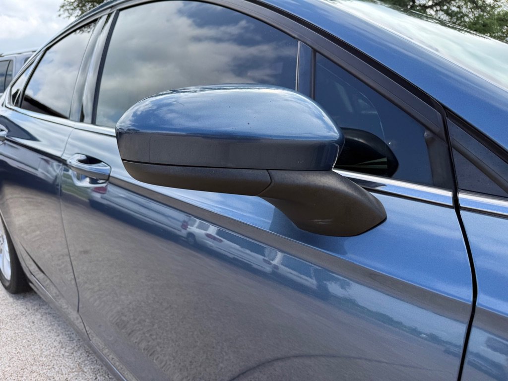 Used 2018 Ford Fusion SE FWD image 10