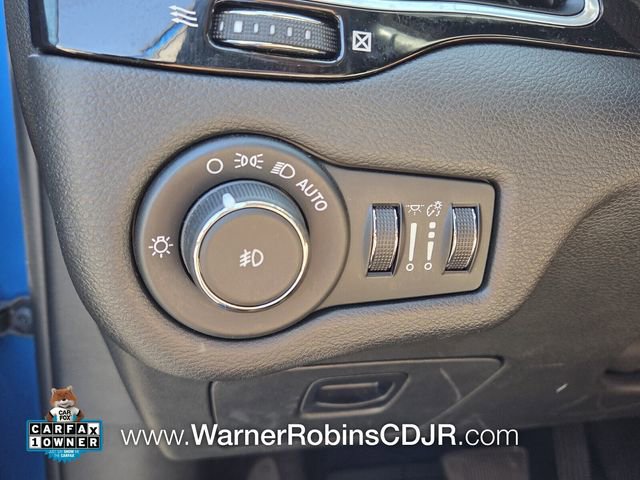 Used 2021 Jeep Cherokee Latitude Plus AWD/4WD image 29