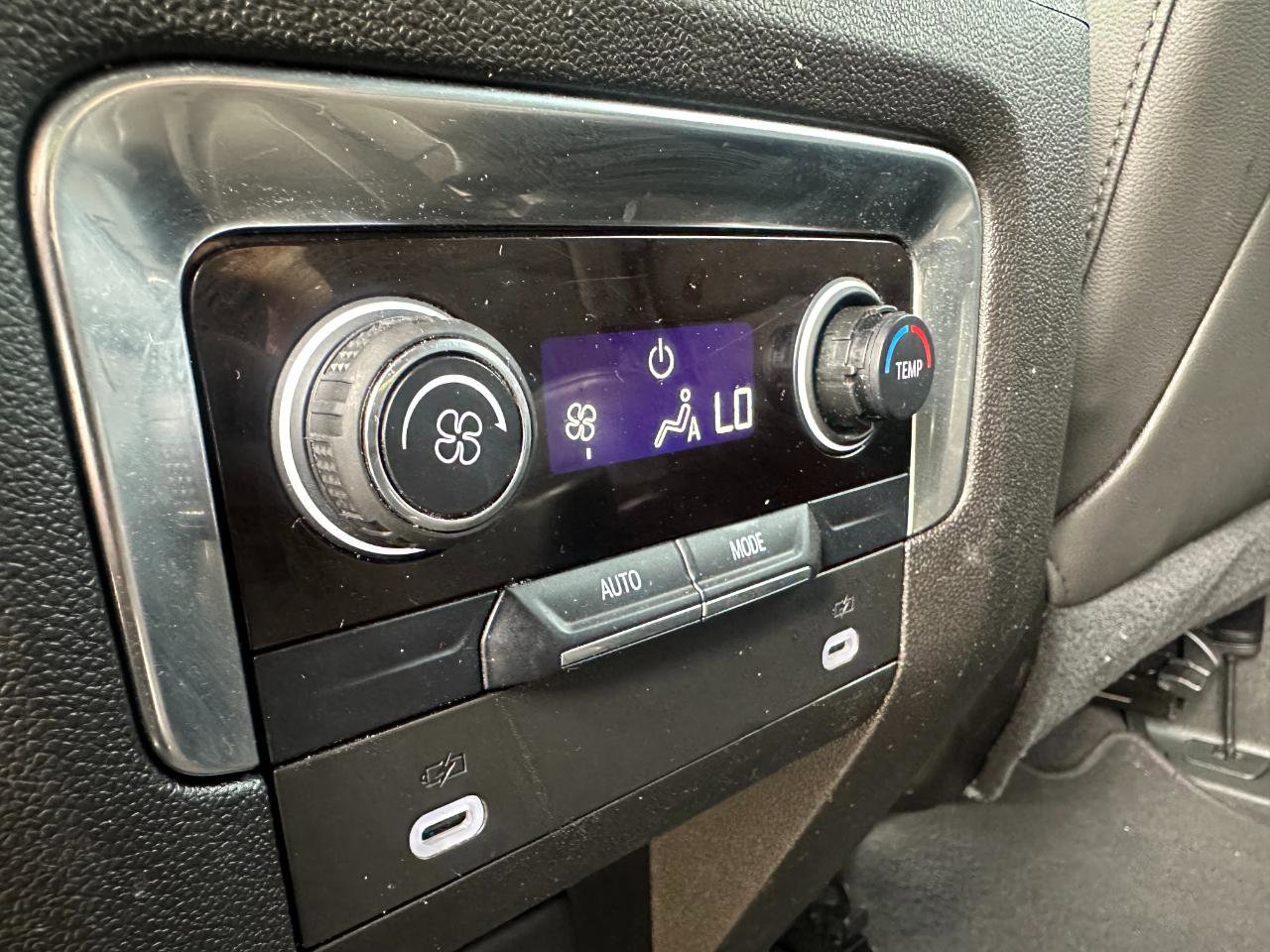 Used 2021 Chevrolet Tahoe Z71 image 19