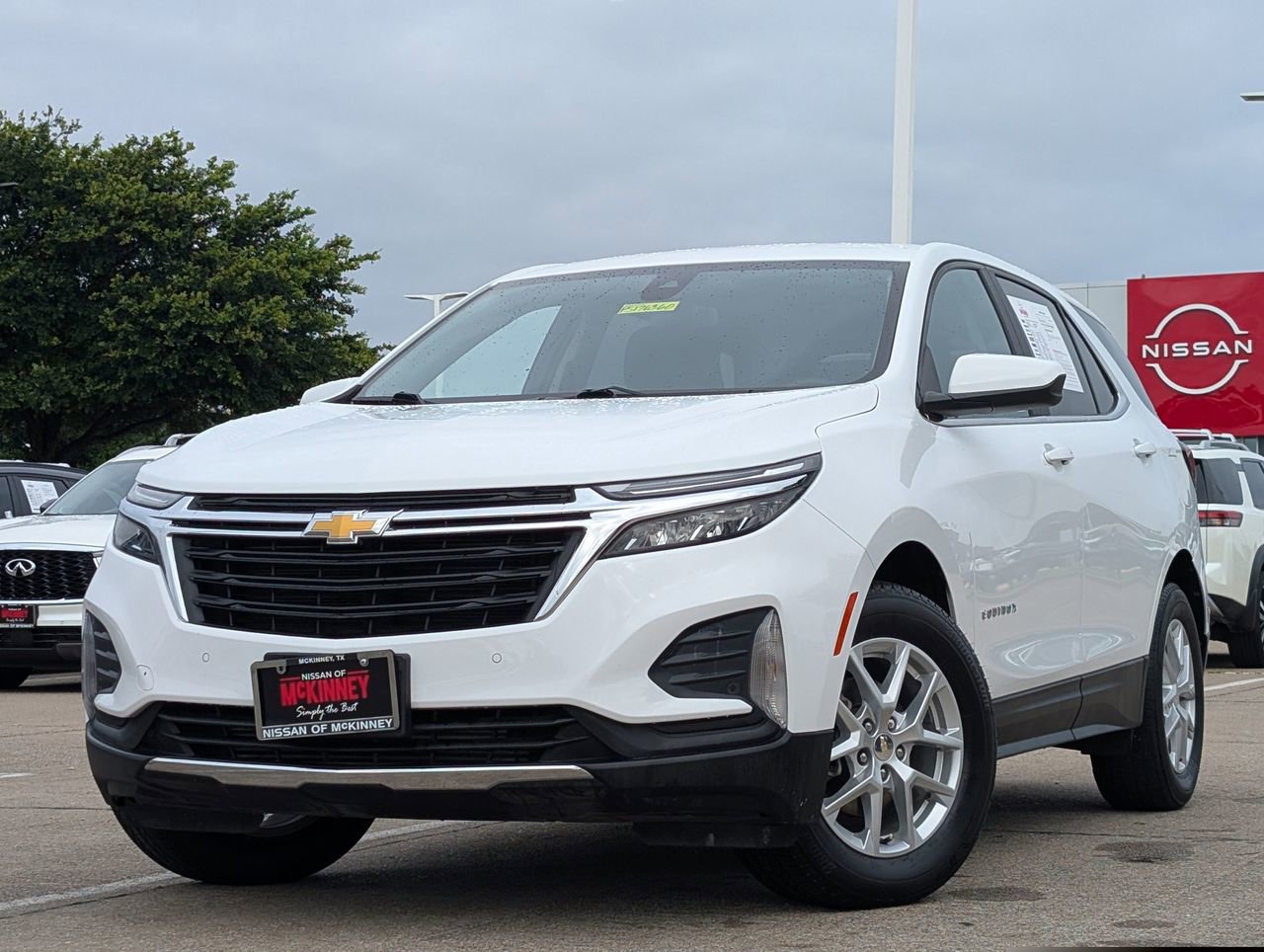 Used 2023 Chevrolet Equinox LT AWD/4WD image 2