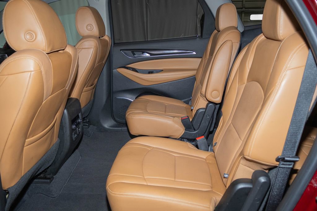 Used 2019 Buick Enclave Essence w/ LPO, Touring Package image 12