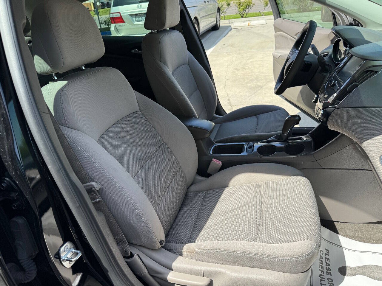 Used 2016 Chevrolet Cruze LT w/ Convenience Package FWD image 14