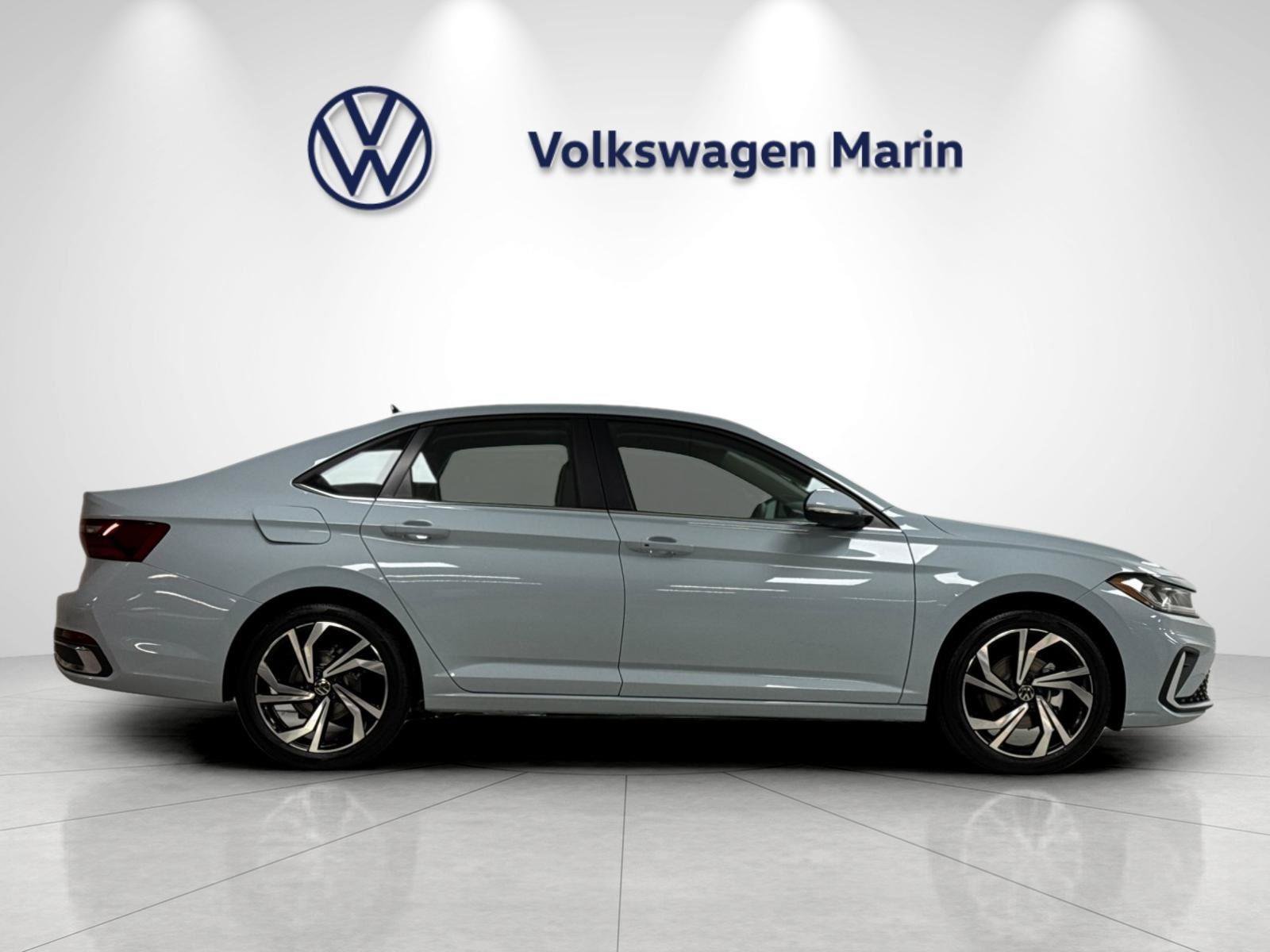 New 2026 Volkswagen Jetta SEL FWD image 6