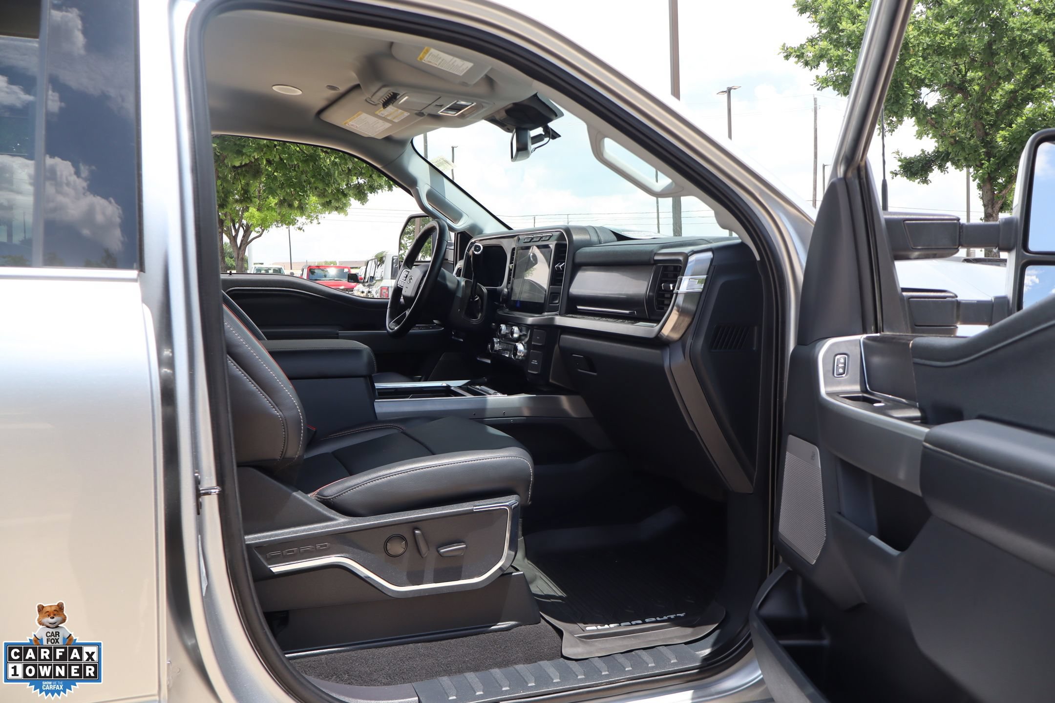 Certified 2024 Ford F350 Lariat w/ Lariat Ultimate Package AWD/4WD image 28