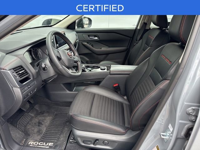 Used 2025 Nissan Rogue SV AWD/4WD image 5