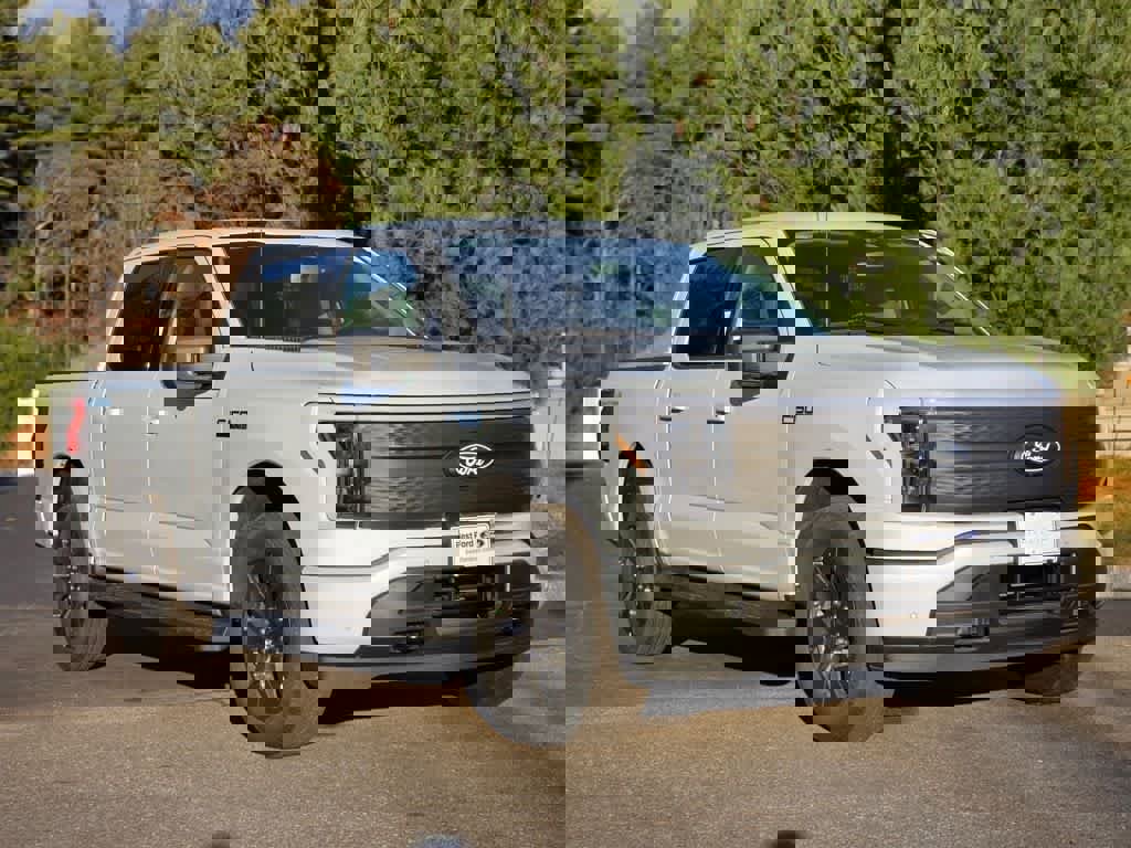 New 2025 Ford F150 Lightning Flash image 16