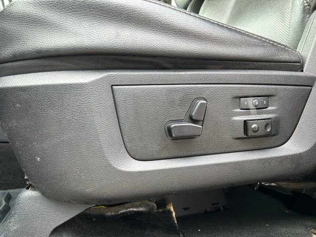 Used 2015 RAM 1500 Laramie w/ Convenience Group image 25