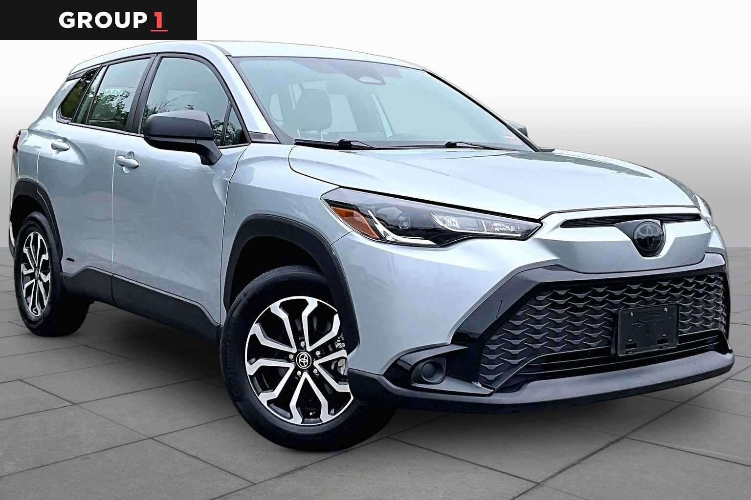 Used 2023 Toyota Corolla Cross AWD Hybrid image 3