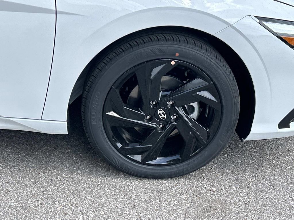 New 2026 Hyundai Elantra Sport image 9