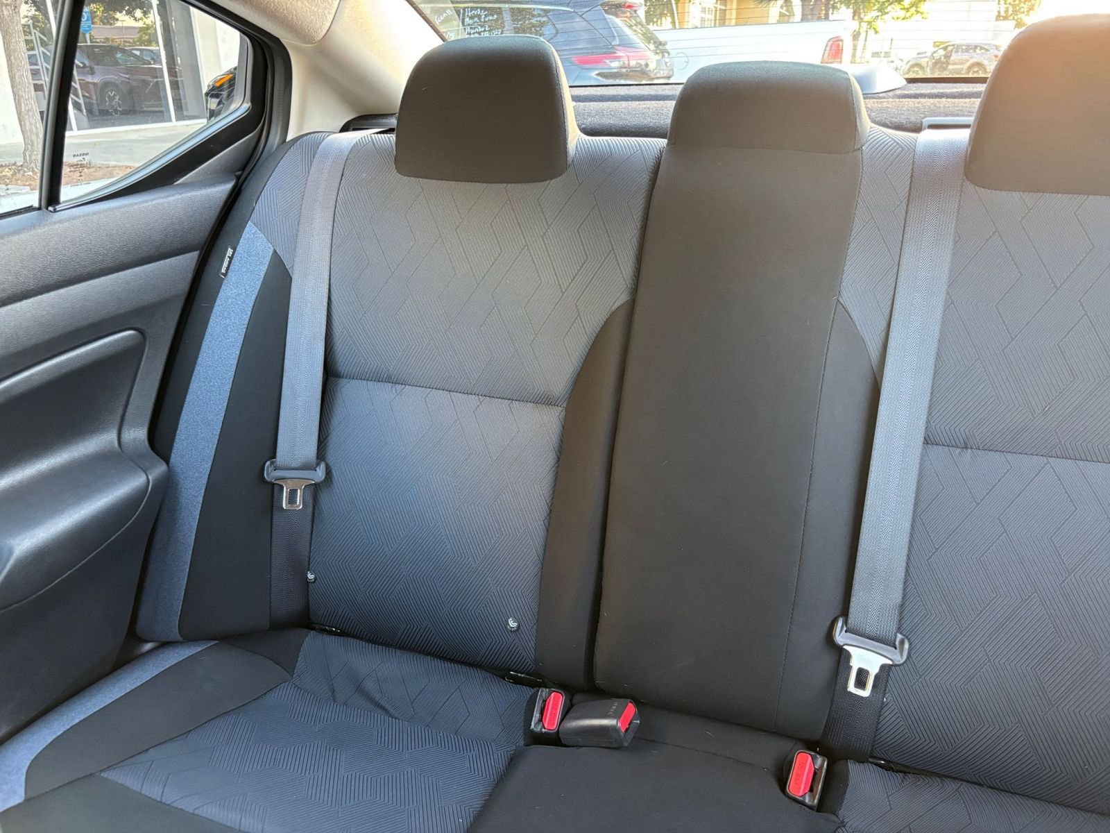 Used 2025 Nissan Versa SV image 37