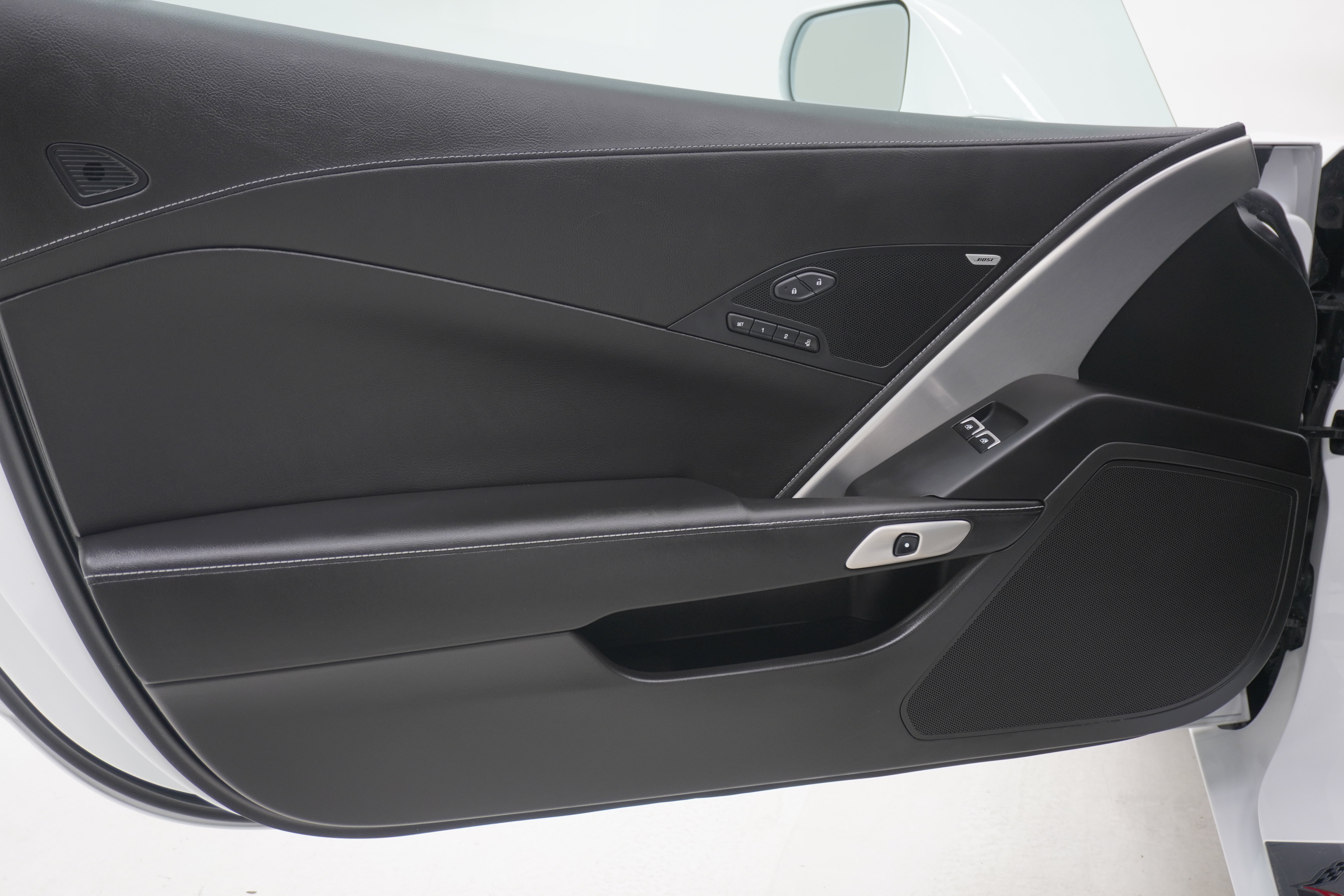 Used 2015 Chevrolet Corvette Stingray Convertible w/ 2LT Preferred Equipment Group RWD image 16