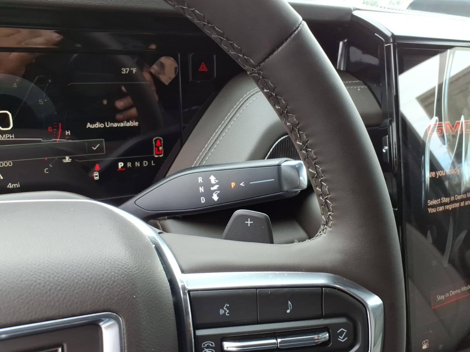 New 2026 GMC Yukon XL Elevation image 20