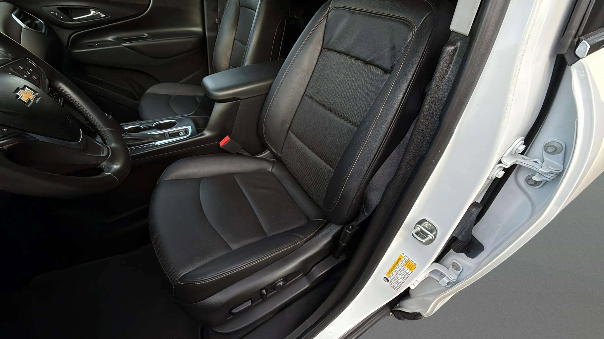 Used 2021 Chevrolet Equinox LT image 20