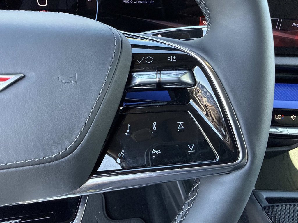 New 2027 Cadillac Optiq V w/ Deep Ocean Design Edition AWD/4WD image 29