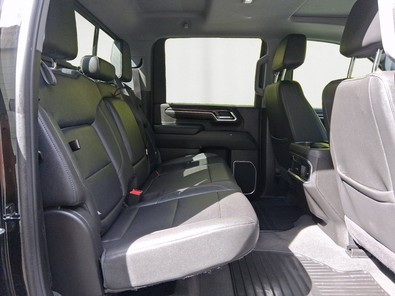 Used 2024 Chevrolet Silverado 2500 LTZ w/ LTZ Plus Package AWD/4WD image 9