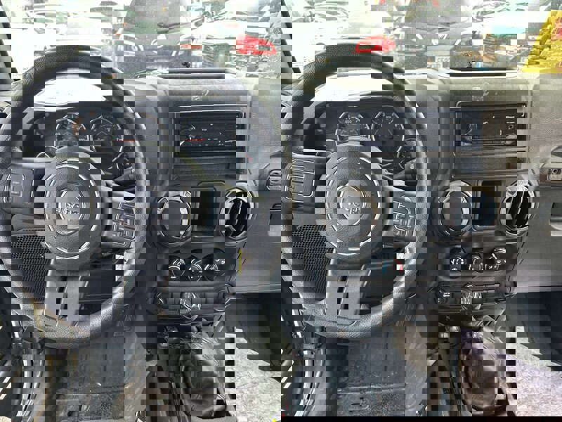 Used 2015 Jeep Wrangler Unlimited Sport w/ Trailer Tow Group image 16