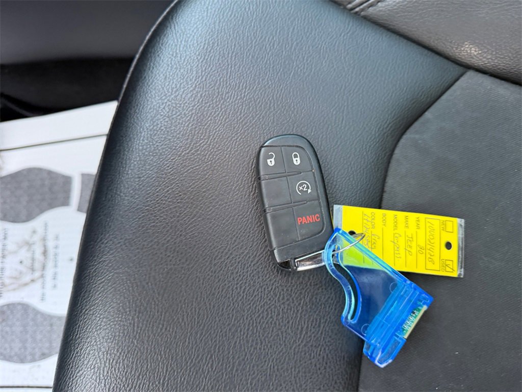 Used 2020 Jeep Compass Latitude image 32