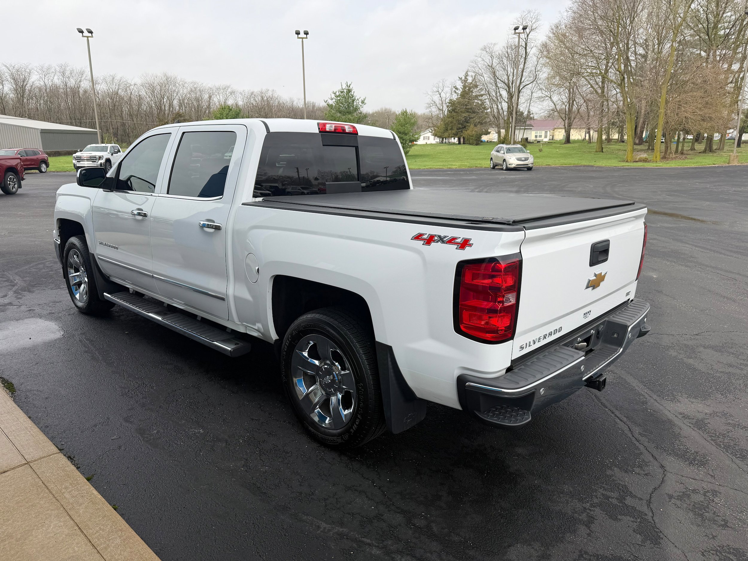 Used 2015 Chevrolet Silverado 1500 LTZ w/ LTZ Plus Package AWD/4WD image 9