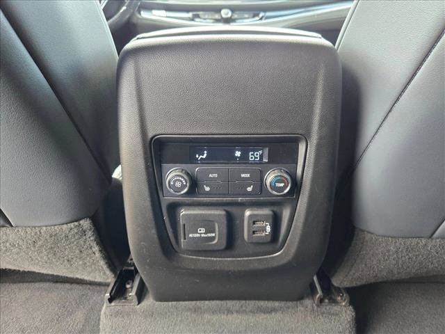 Used 2022 Buick Enclave Premium AWD/4WD image 16