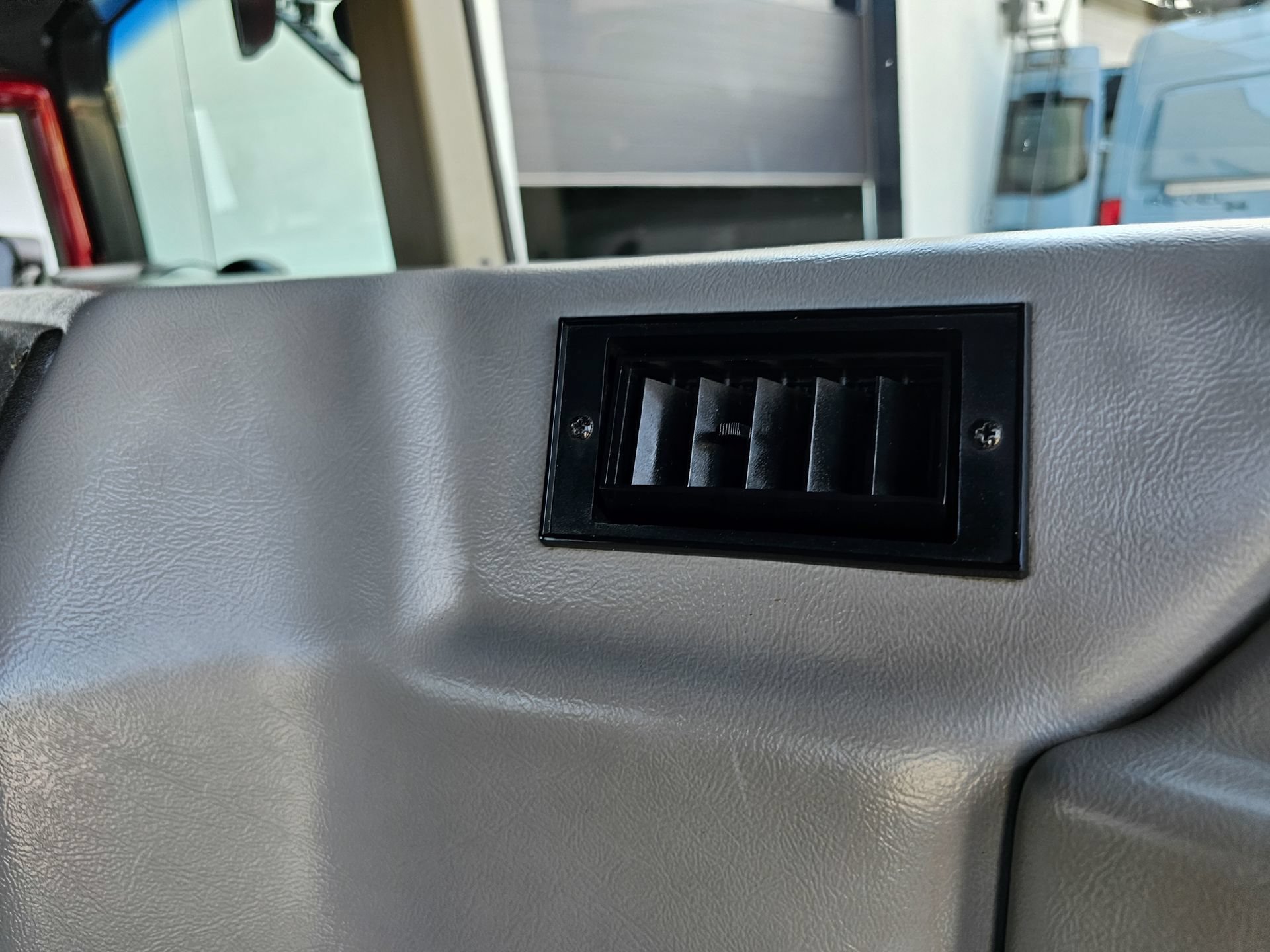 Used 1998 HUMMER H1 4-Door Open Top AWD/4WD image 52