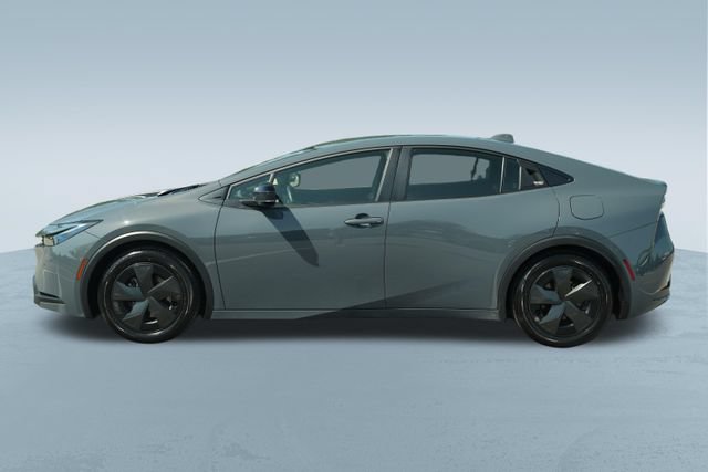 Used 2025 Toyota Prius Plug-In Hybrid FWD image 4