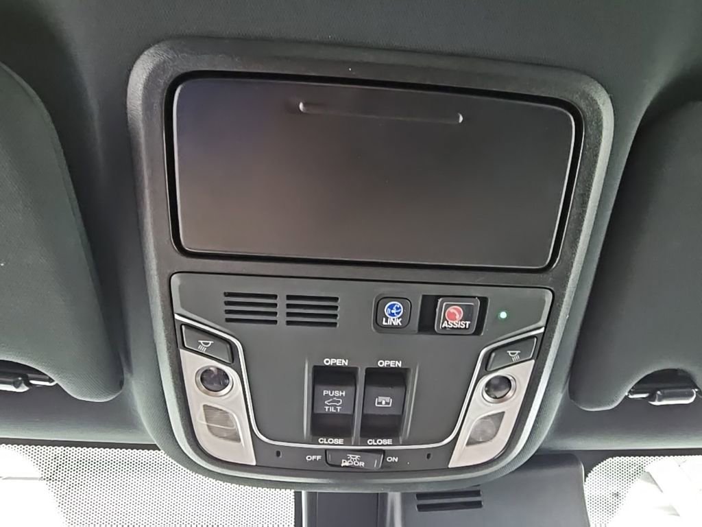 Used 2021 Honda Pilot Black Edition image 24