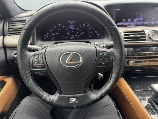 Used 2014 Lexus LS 460 w/ F Sport Package RWD image 29