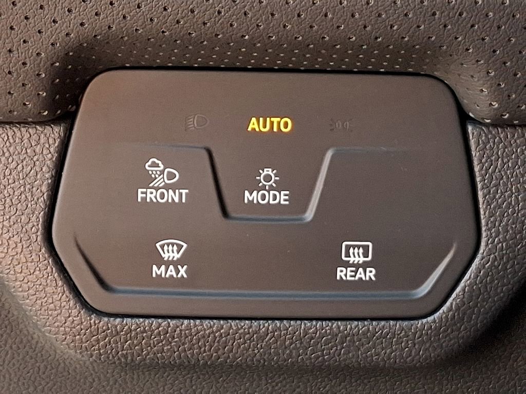Certified 2025 Volkswagen Atlas SE AWD/4WD image 22