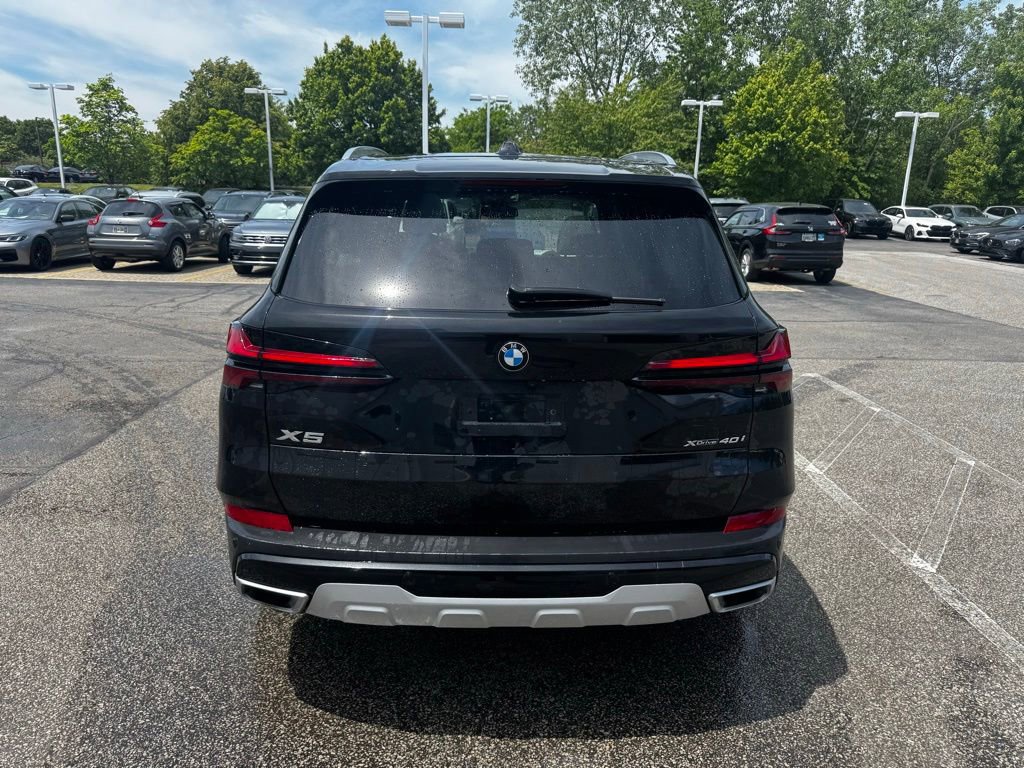 Certified 2024 BMW X5 xDrive40i w/ Premium Package AWD/4WD image 4