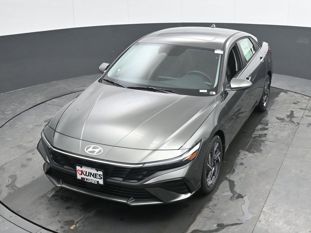 New 2026 Hyundai Elantra Limited image 40