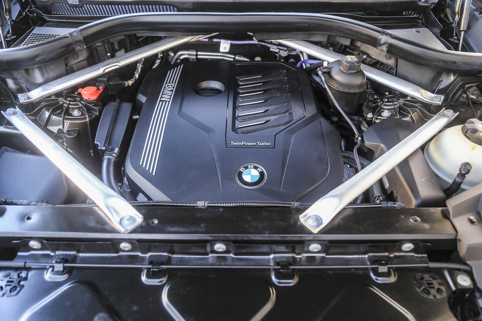 Certified 2022 BMW X5 sDrive40i w/ M Sport Package image 24