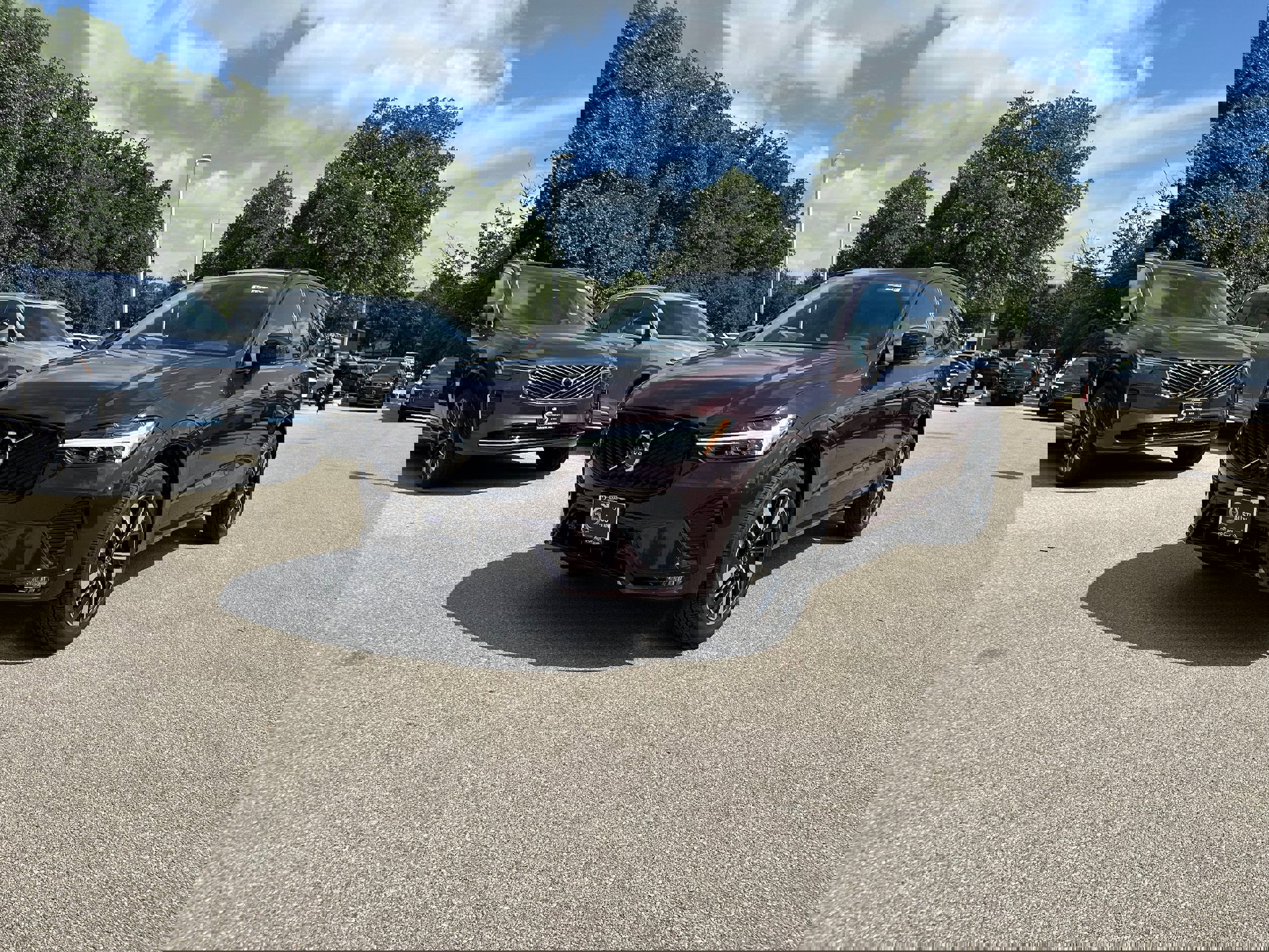 New 2026 Volvo XC60 B5 Core w/ Climate Package image 2