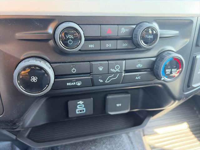 New 2026 Ford F550 4x4 Supercab Super Duty image 18