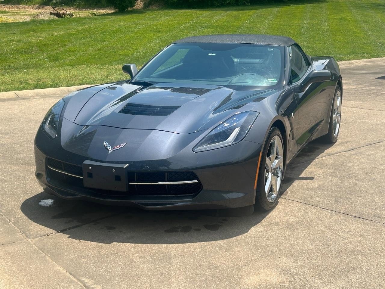 Used 2014 Chevrolet Corvette Stingray Convertible w/ 3LT Preferred Equipment Group RWD image 2