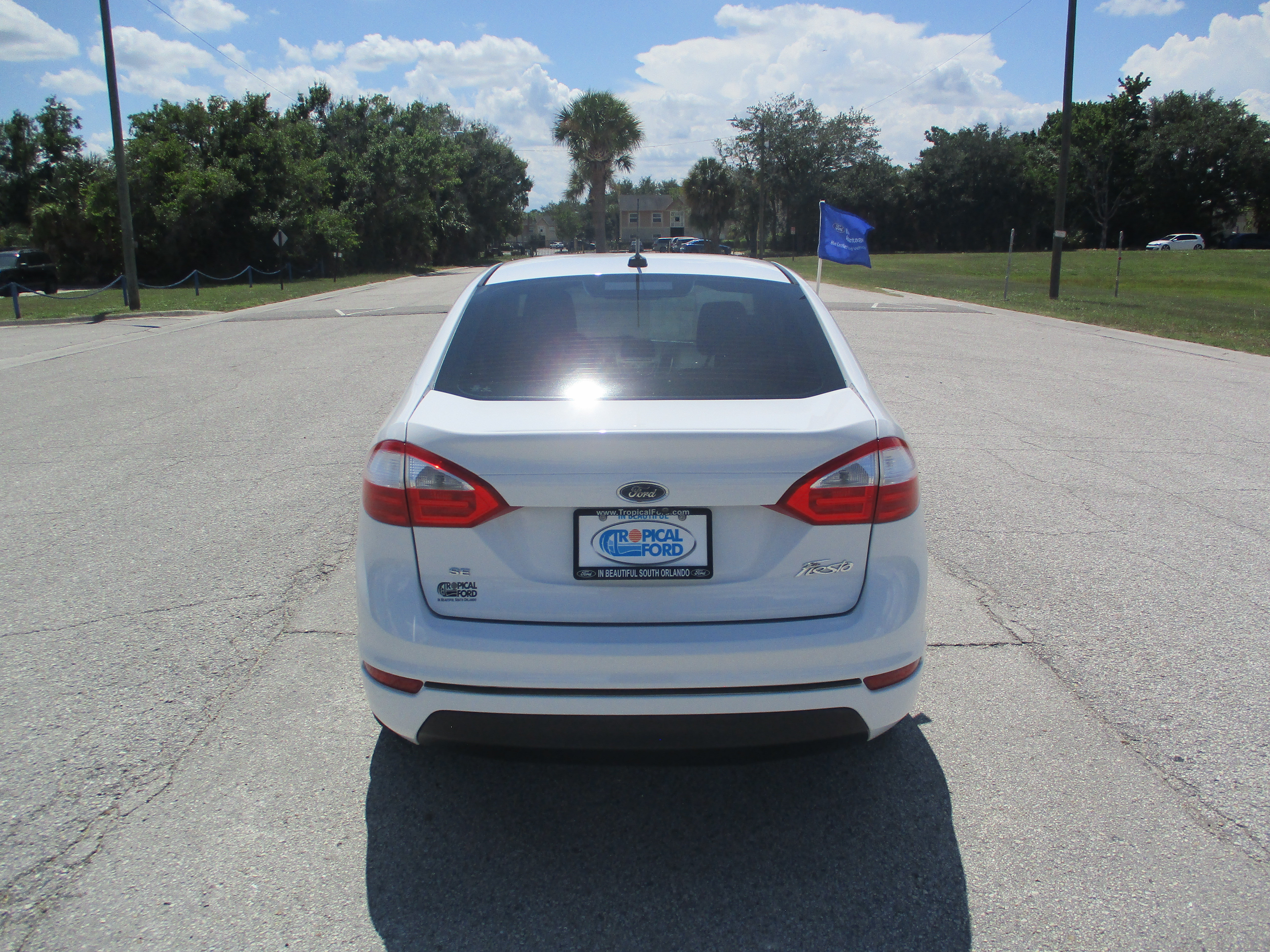 Certified 2018 Ford Fiesta SE FWD image 6