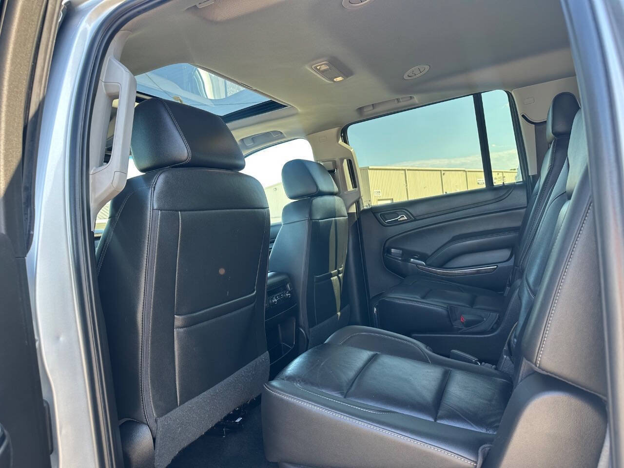 Used 2018 Chevrolet Suburban LT AWD/4WD image 5