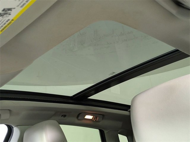 Used 2013 Cadillac SRX Premium image 24