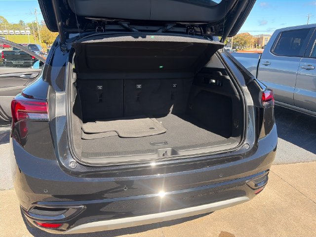 Used 2023 Buick Envision Preferred FWD image 28