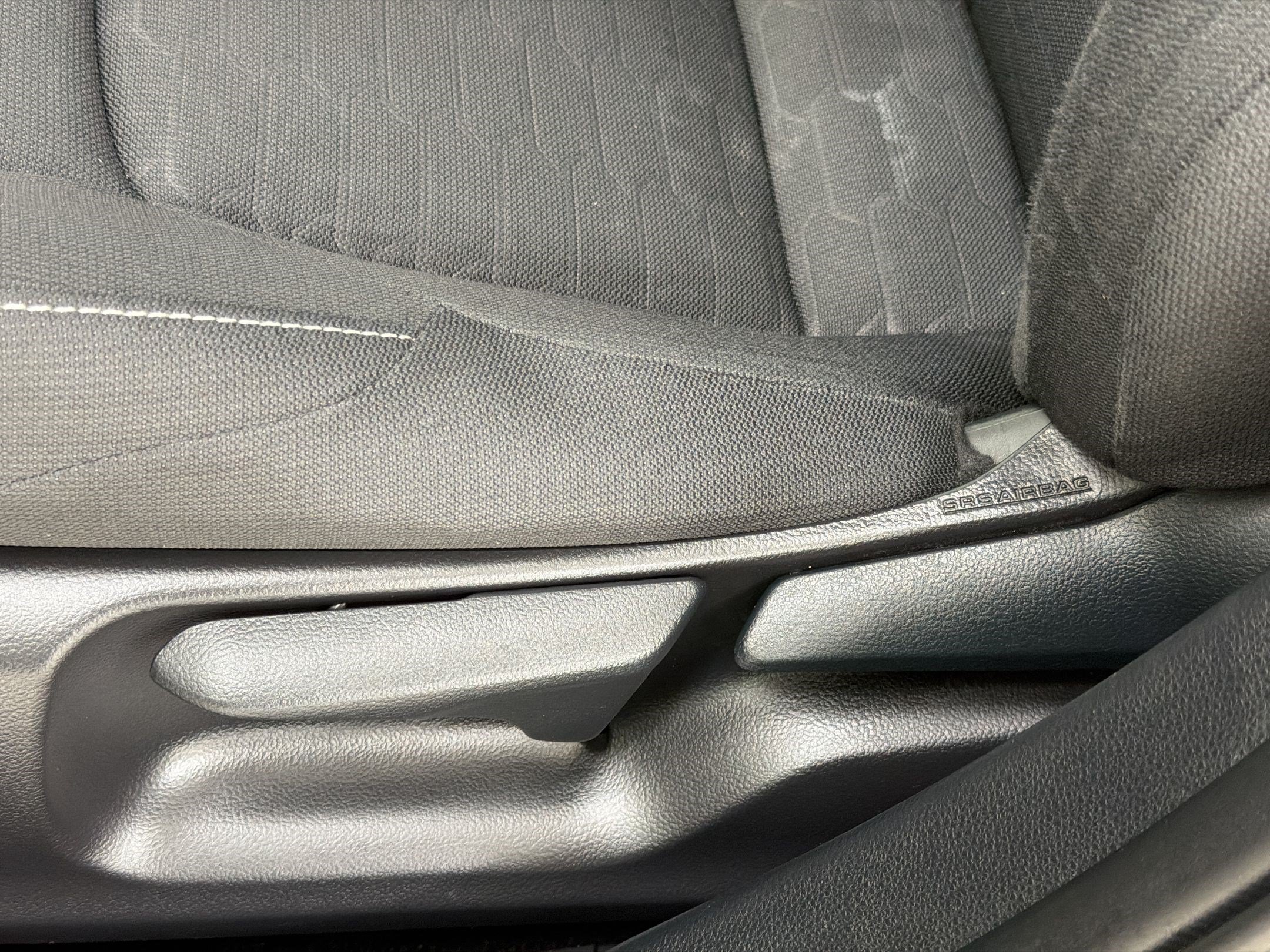 Used 2025 Toyota Corolla SE FWD image 14