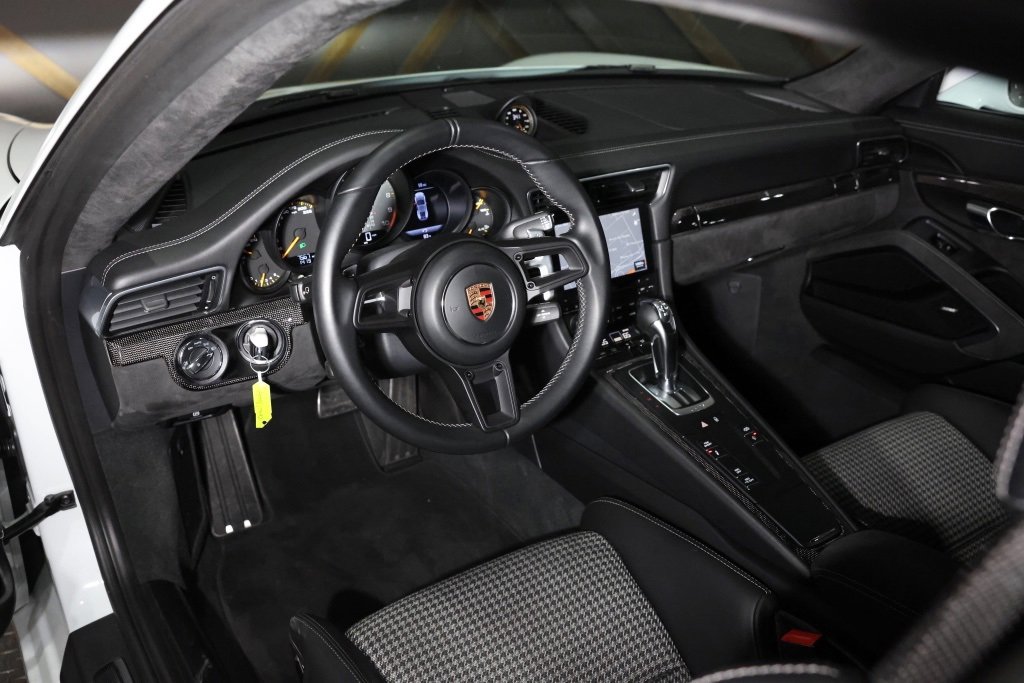Used 2018 Porsche 911 GT3 image 6