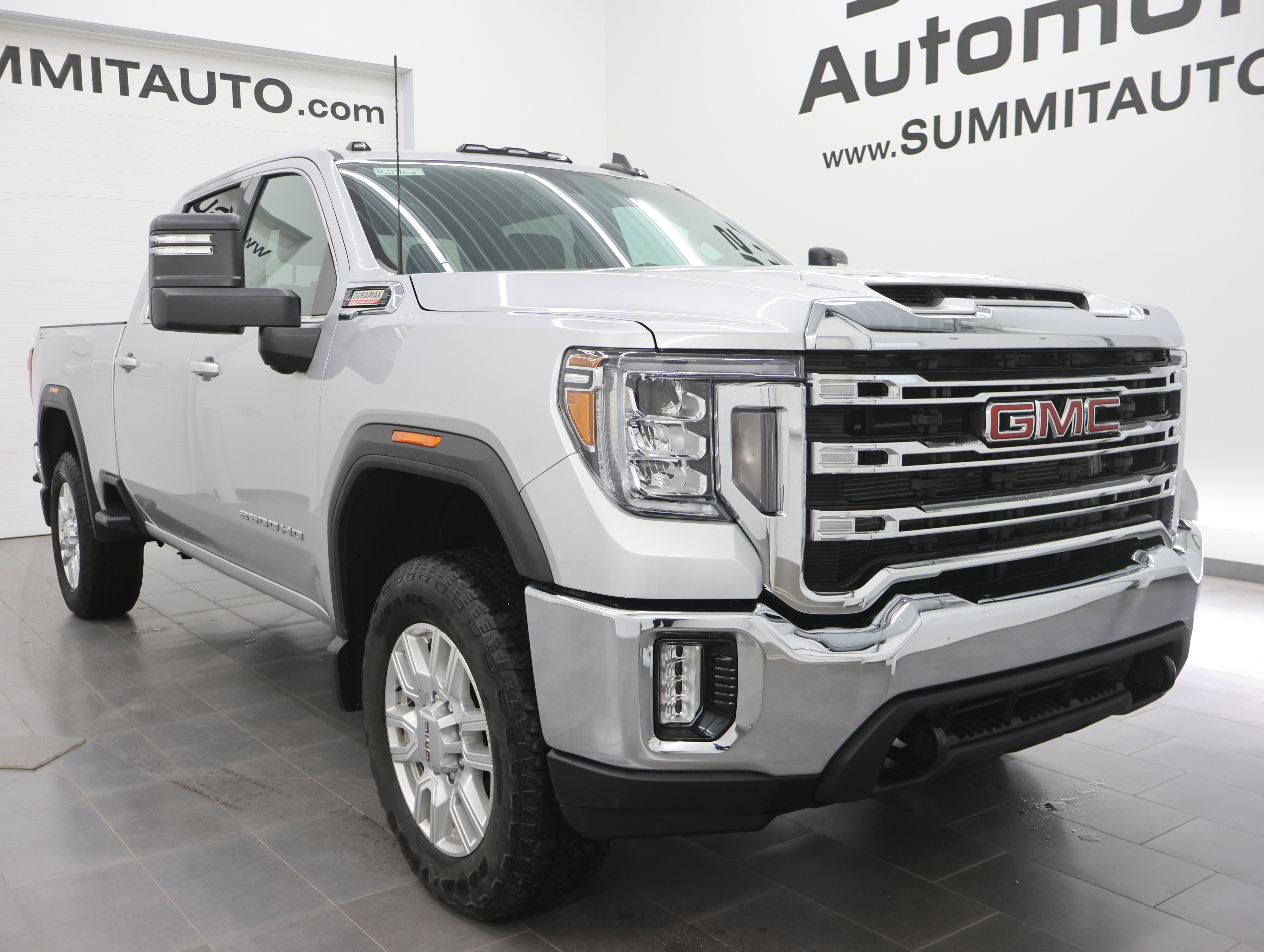 Used 2023 GMC Sierra 2500 SLE w/ SLE Convenience Package image 2