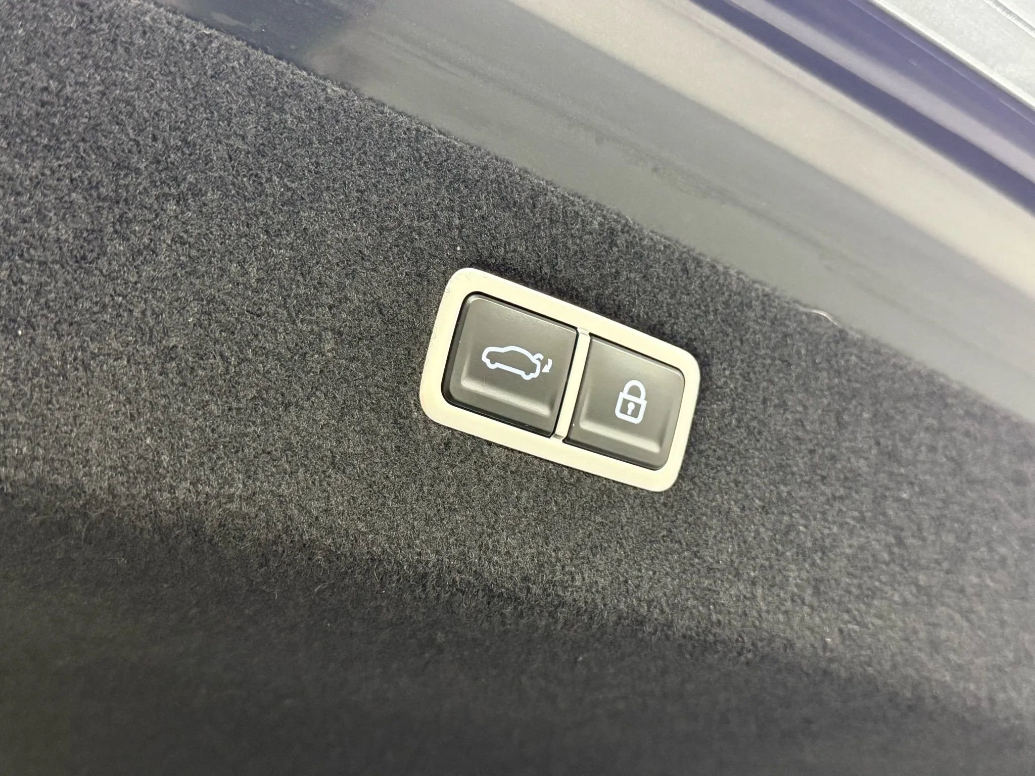 Used 2023 Genesis G90 3.5T image 41