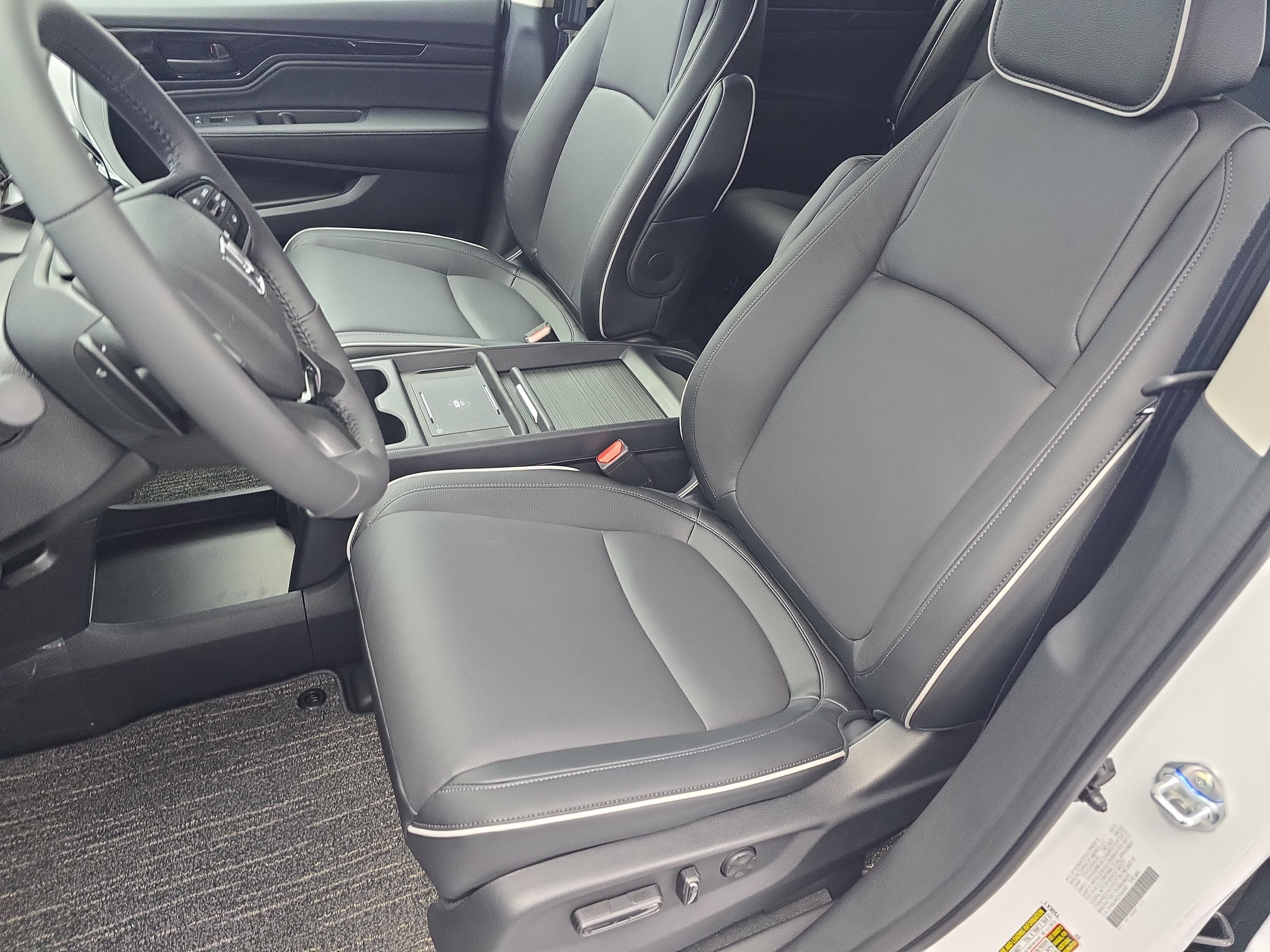 New 2027 Honda Odyssey Touring image 16