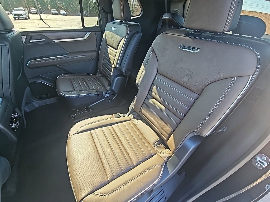 New 2026 GMC Acadia Denali Ultimate image 15